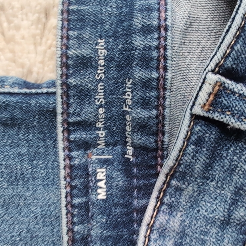 AG Adriano Goldschmied Mari Mid-Rise Slim Straight Jeans - Picture 11 of 14